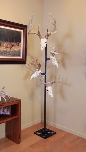 SKULL HOOKER TROPHY TREE W/ 5 - Camo Crowd